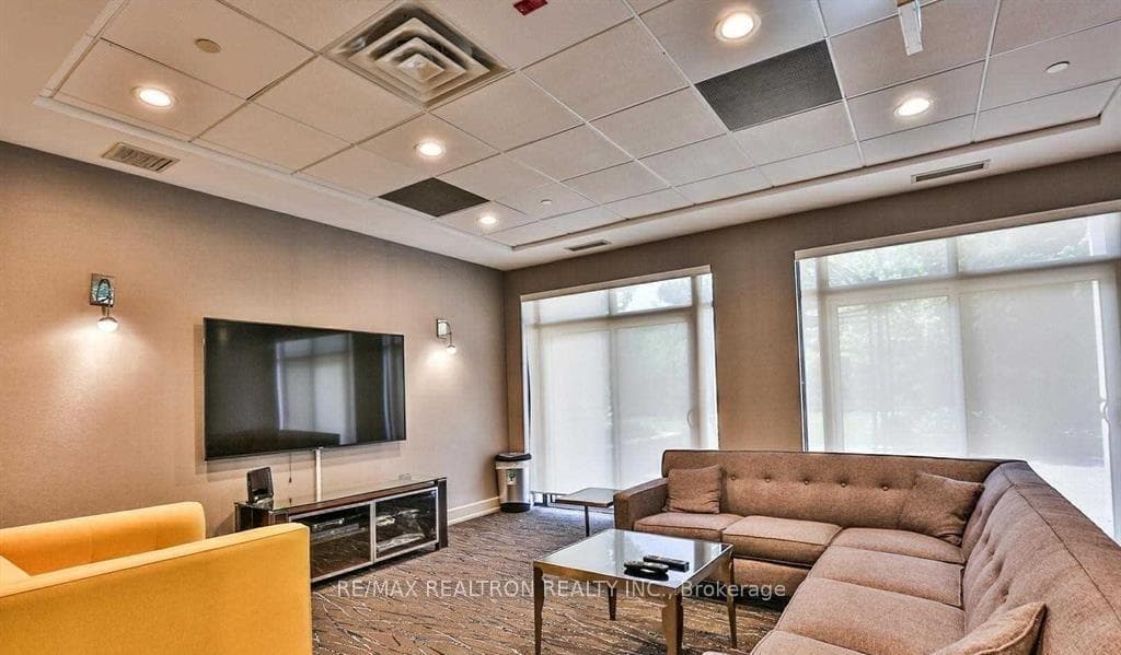 650 Sheppard Avenue Unit 620 photo 7