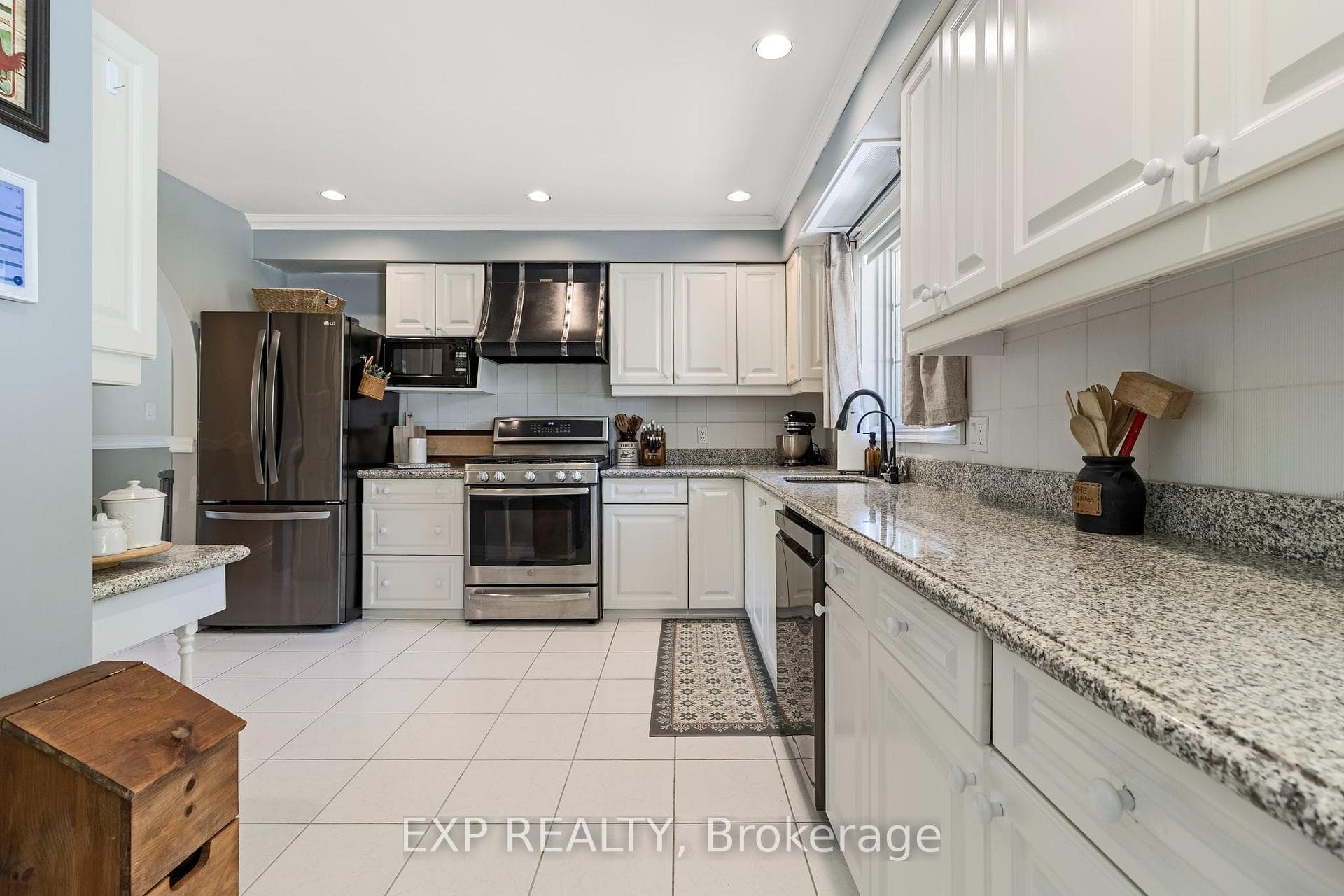 1080 Church Street photo 18
