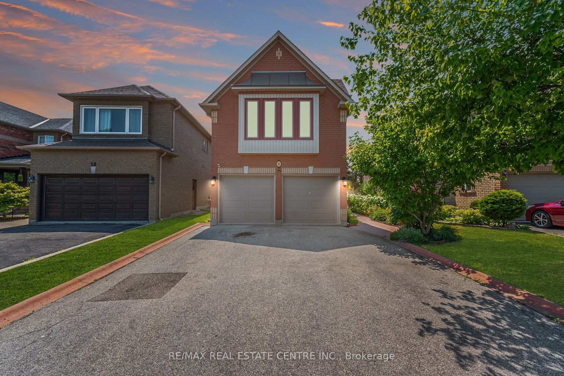 30 Creekwood Drive photo 2