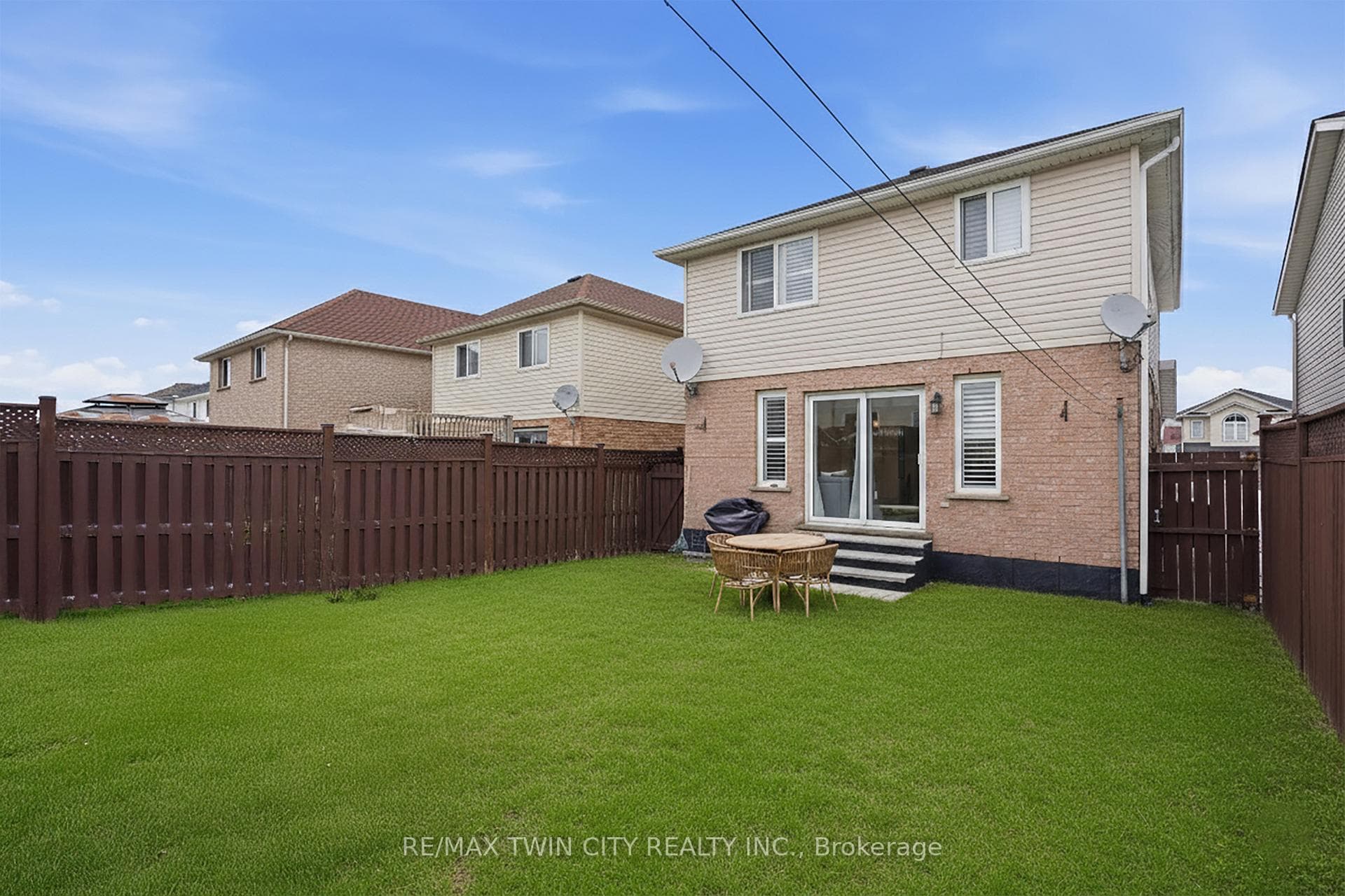 67 Bridlewreath Street photo 40