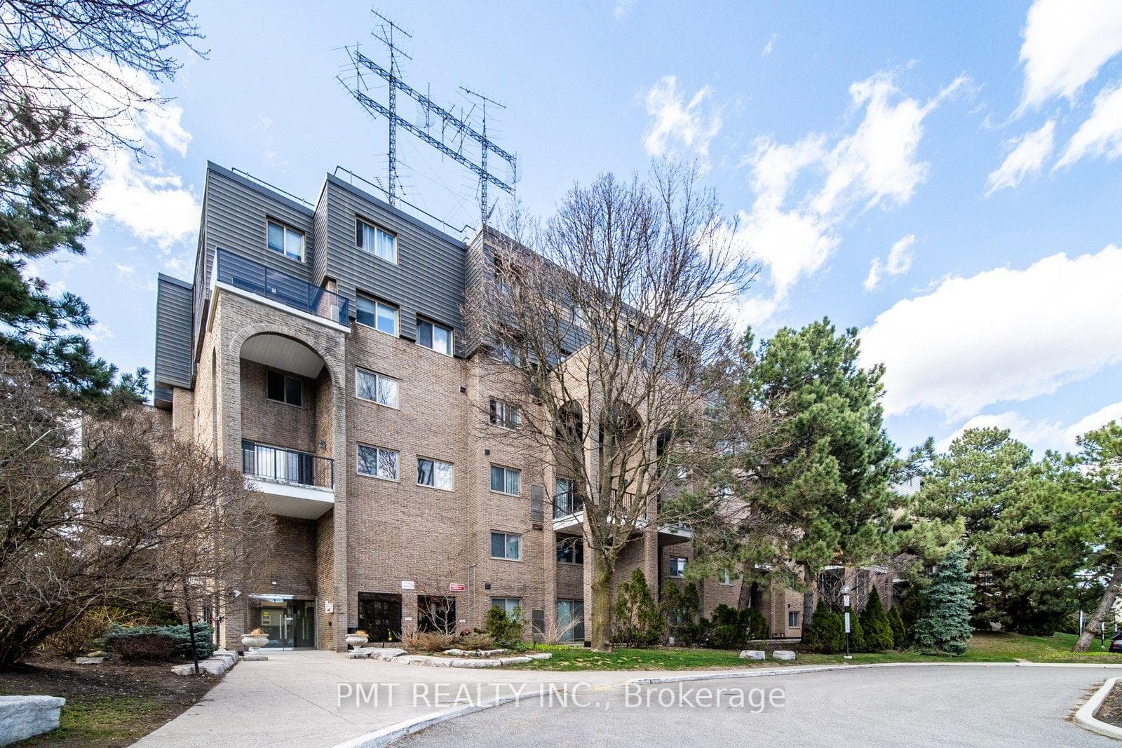 4001 Don Mills Road Unit 225 photo 1