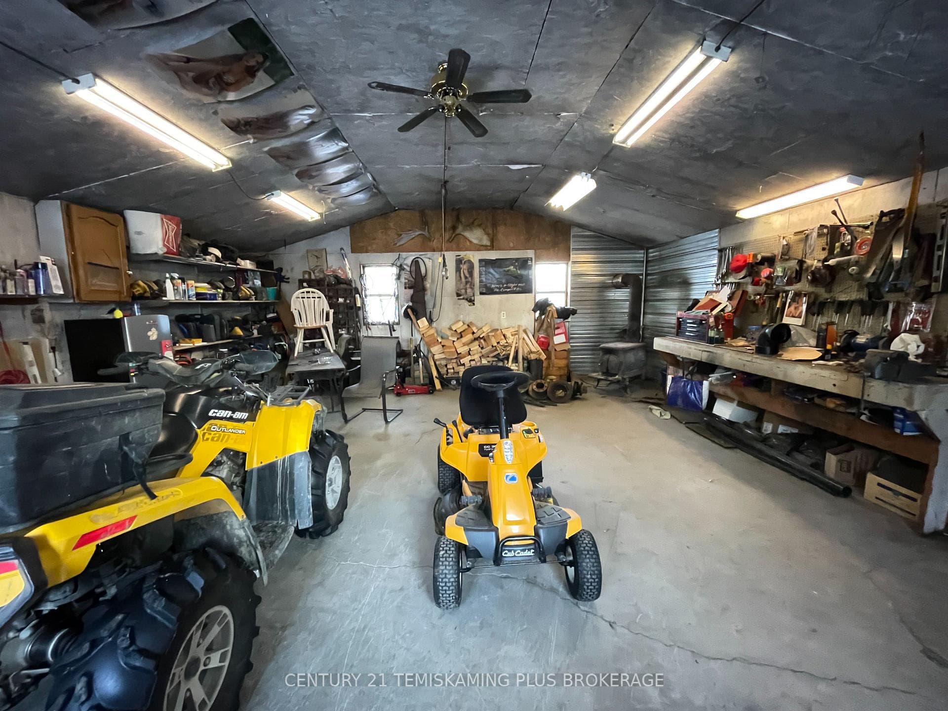 944062 Maybrook Road photo 5