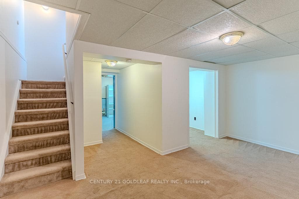 1319 Alness Court Unit 6 photo 36