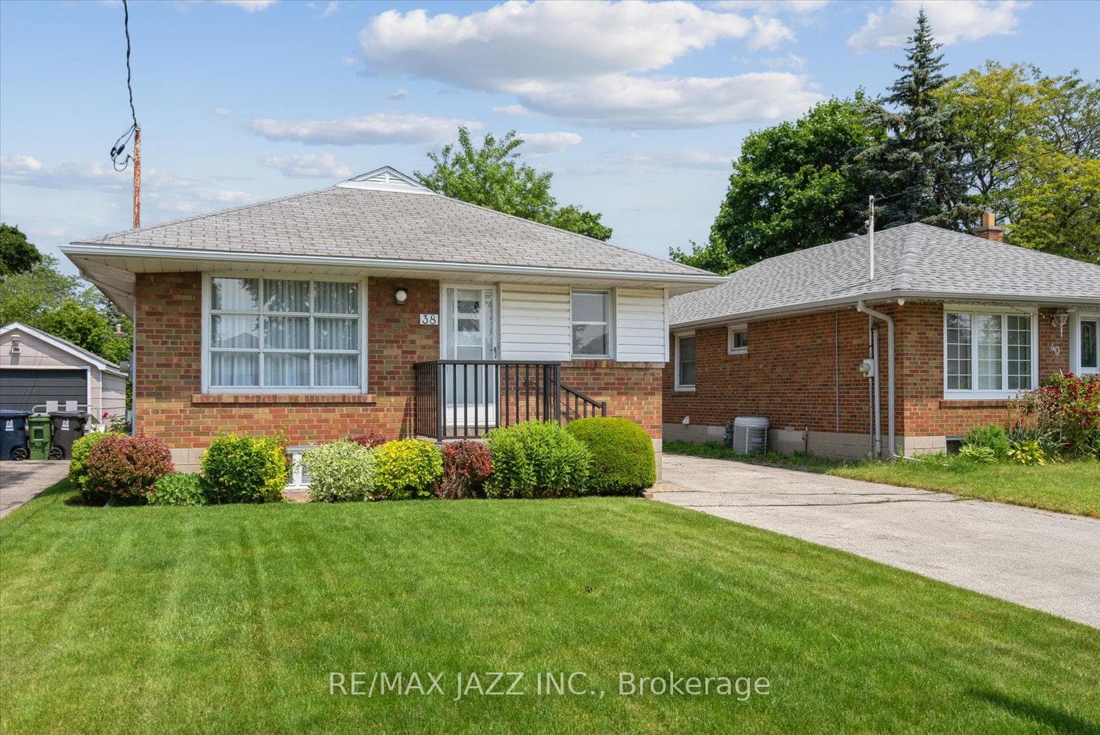 38 Terraview Boulevard photo 1