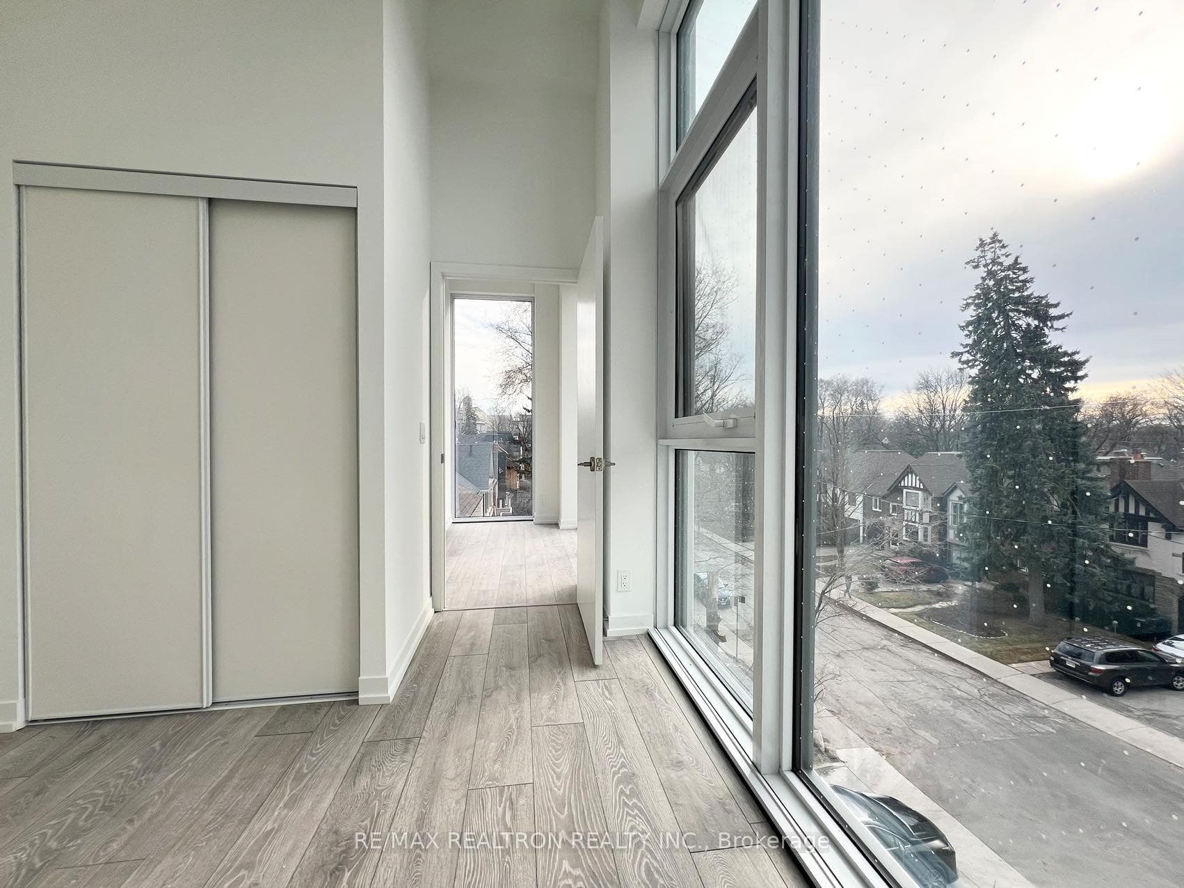 2020 Bathurst Street Unit 207 photo 28