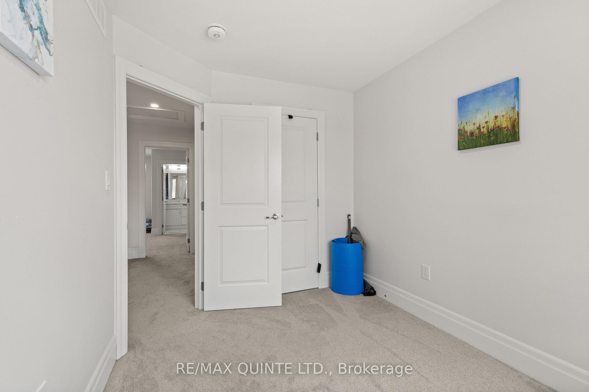 7 Allen Street photo 32