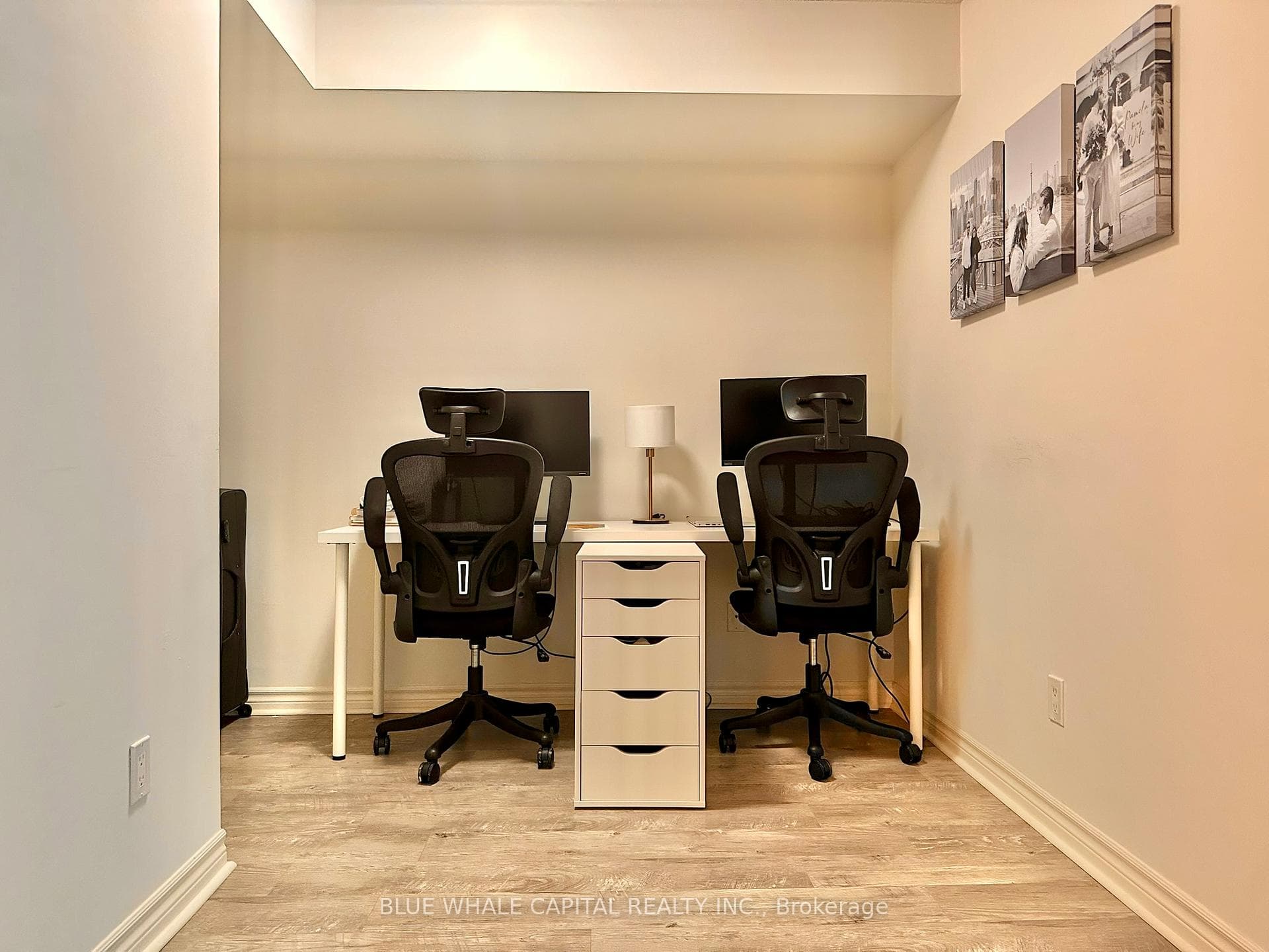 25 Lower Simcoe Street Unit 827 photo 11