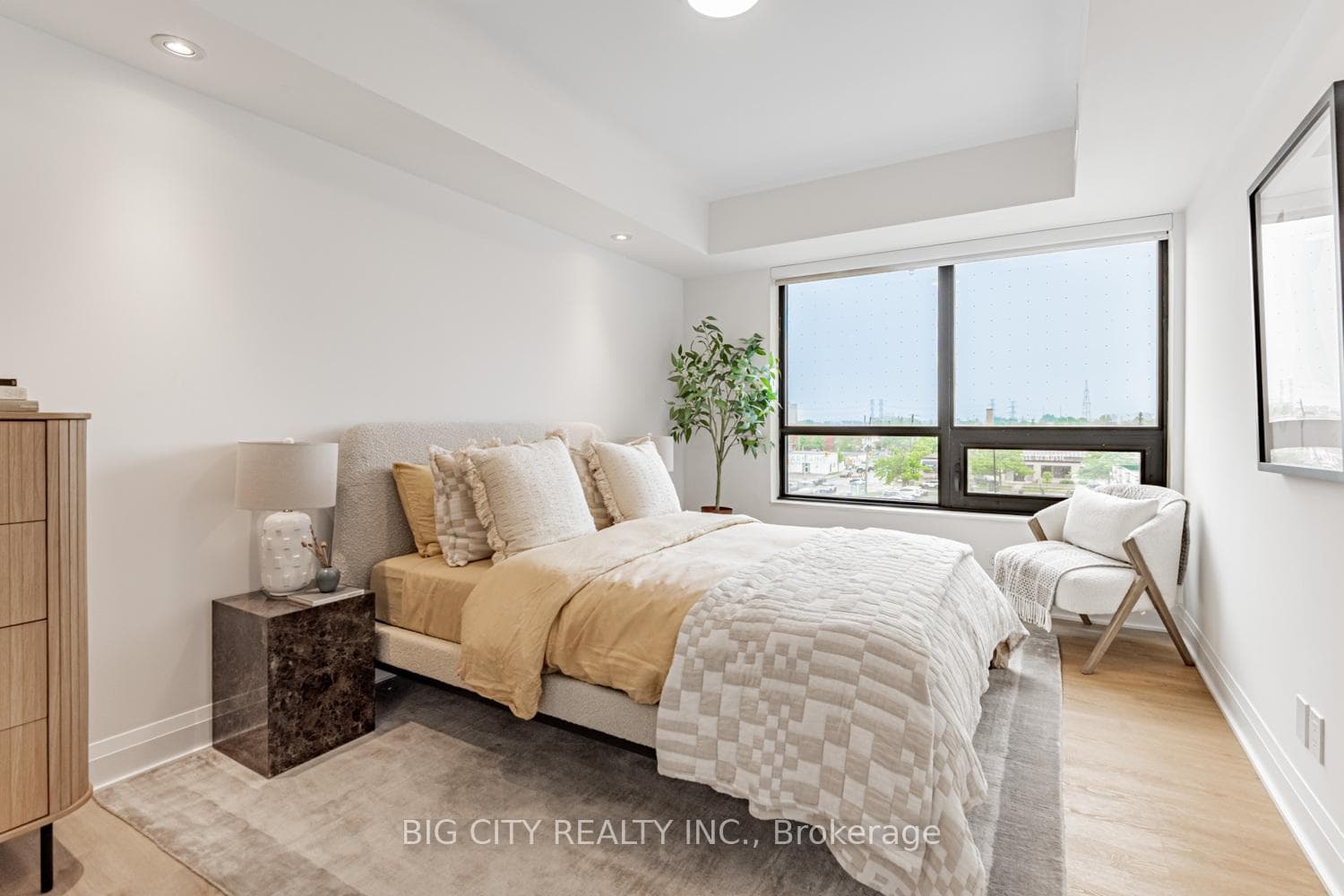36 Brentcliffe Road Unit 318 photo 22