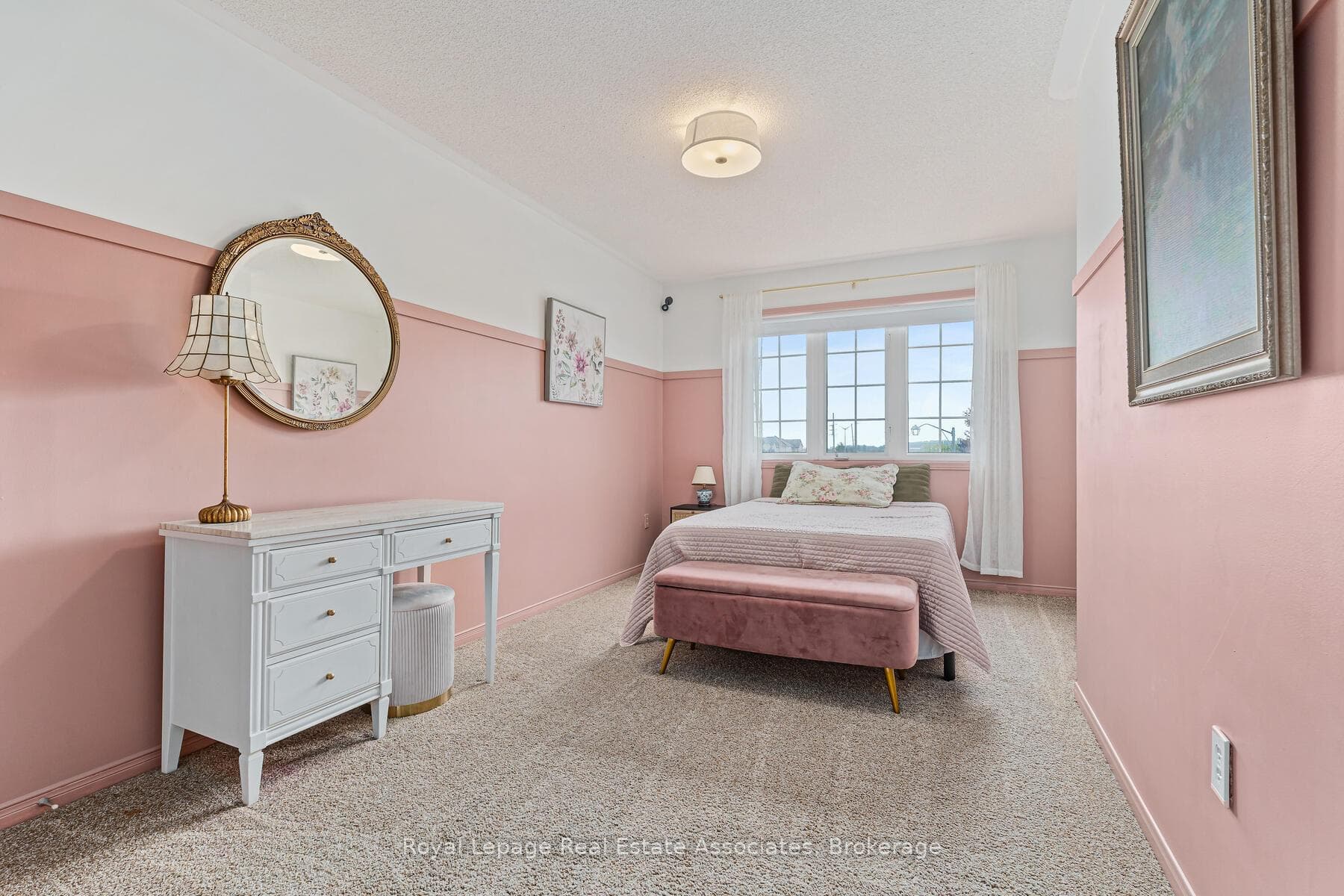 17 Snowberry Crescent photo 26