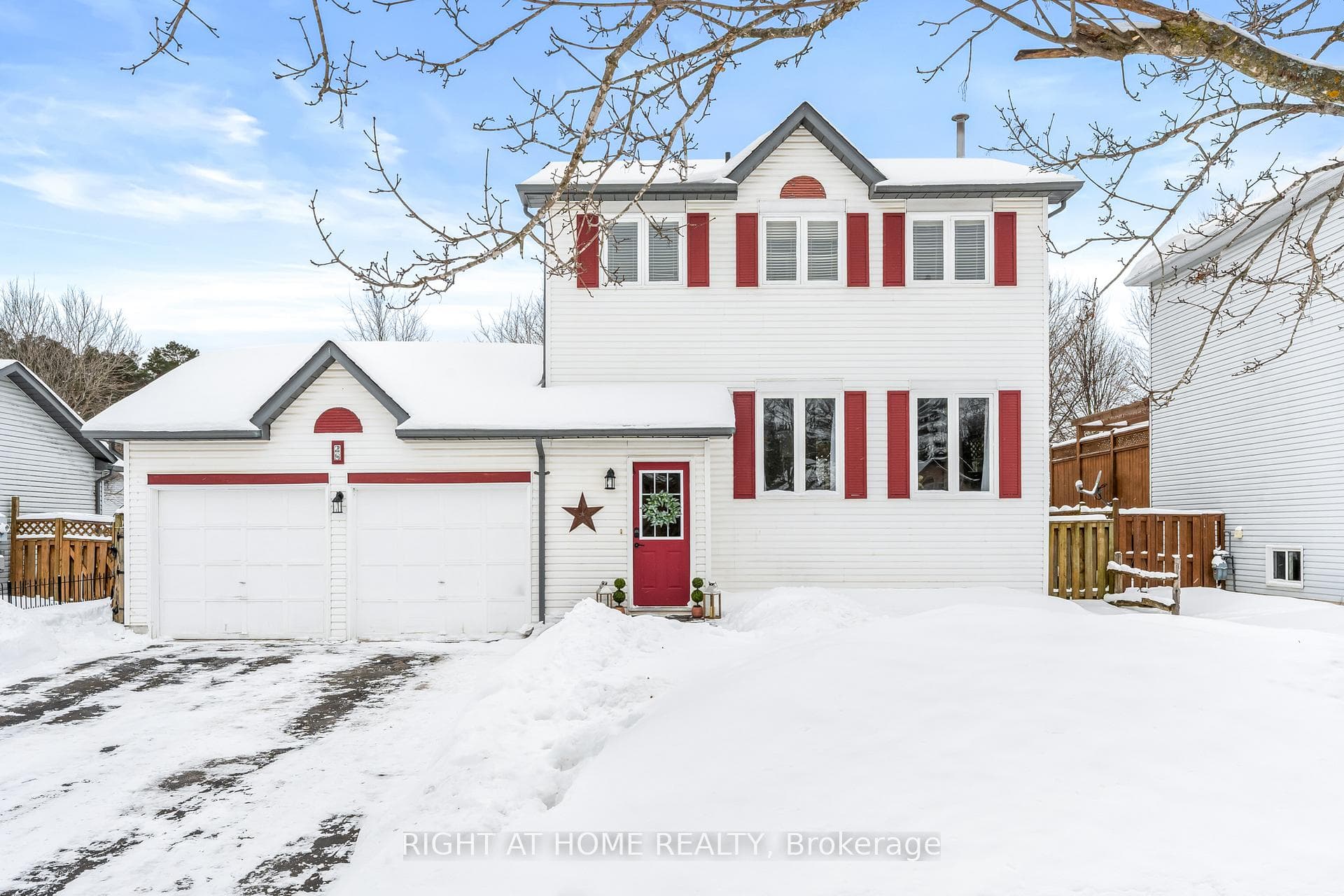 28 Forest Wood Drive photo 2