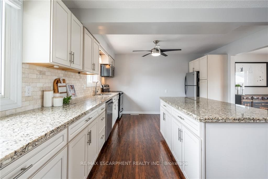 238 CLIFTON DOWNS Road photo 13