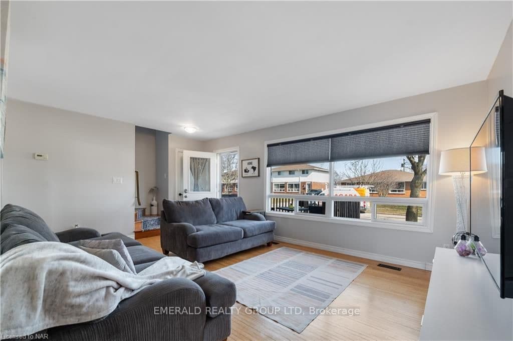 282 ROACH Avenue photo 4