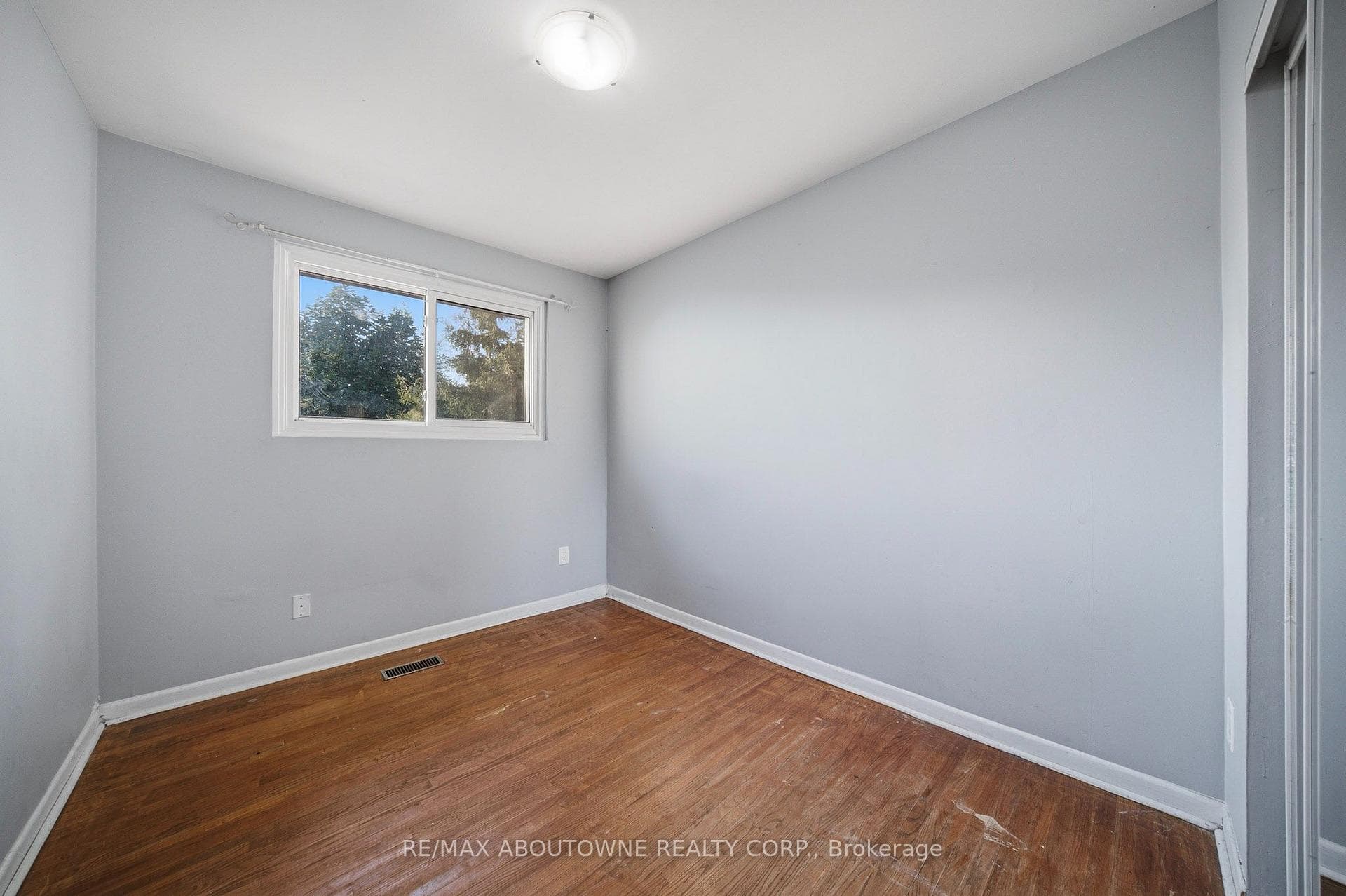 34 Seaborn Road photo 10