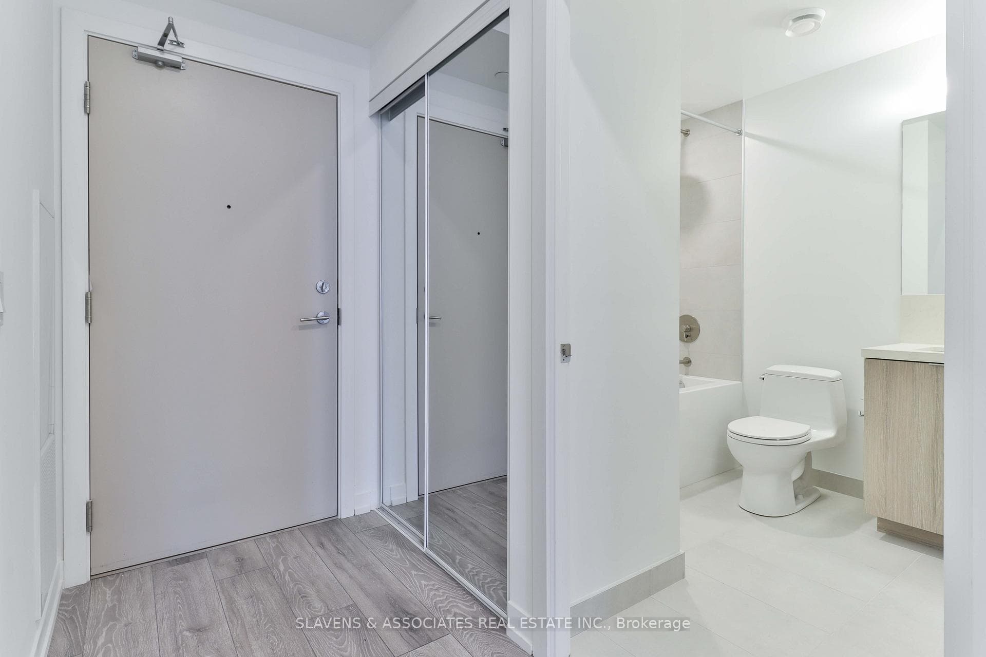 2020 Bathurst Street Unit 1103 photo 24