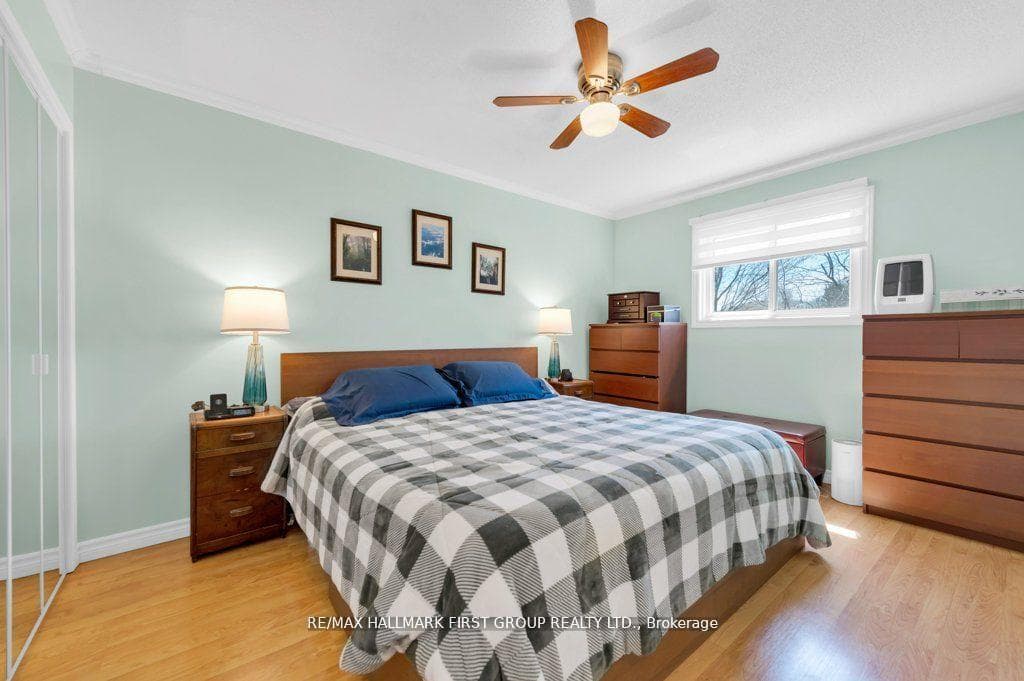 15 Scott Court photo 16