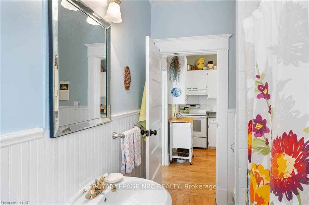 Bathroom 4pc