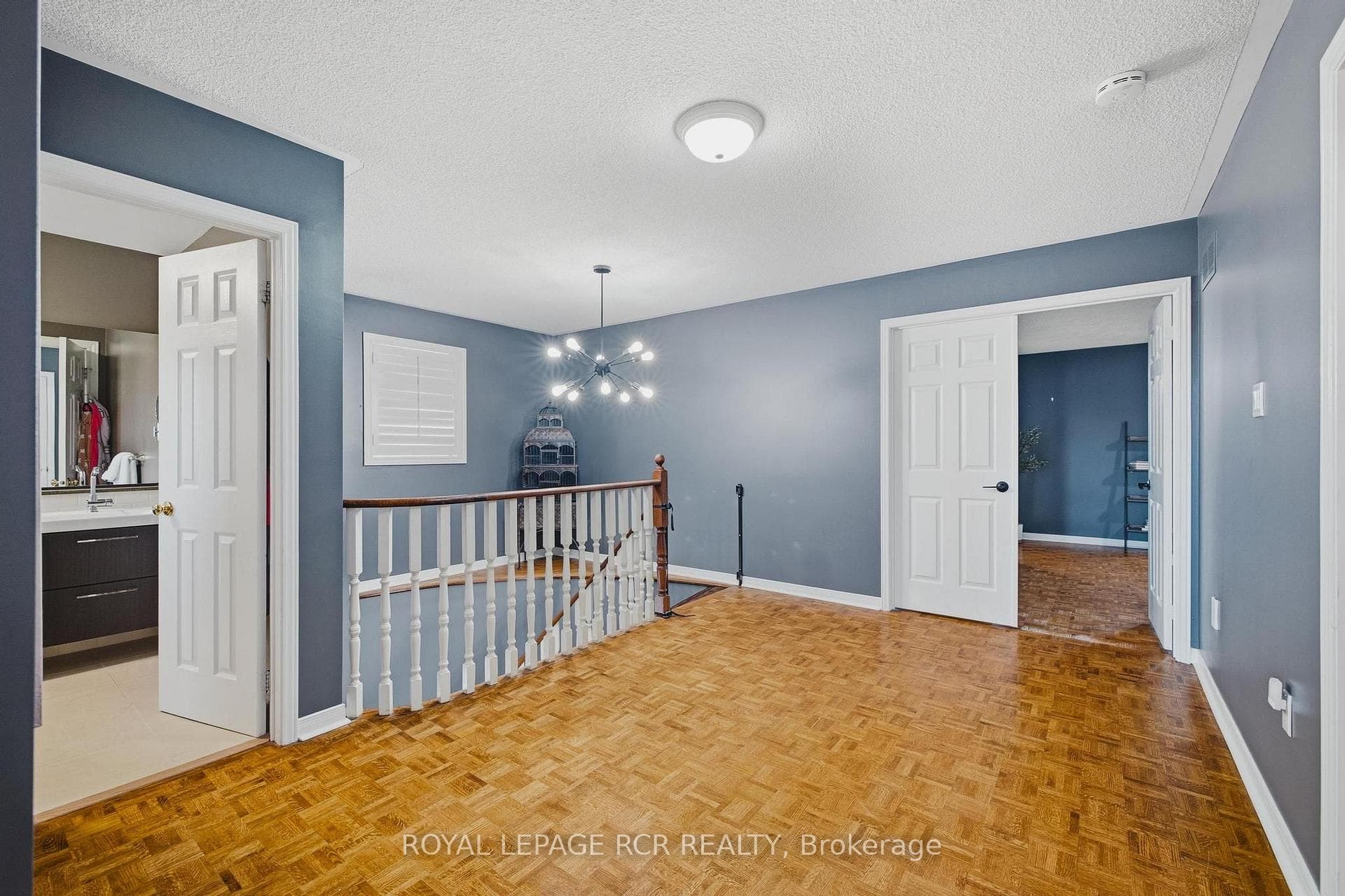 194 Andy Crescent photo 15