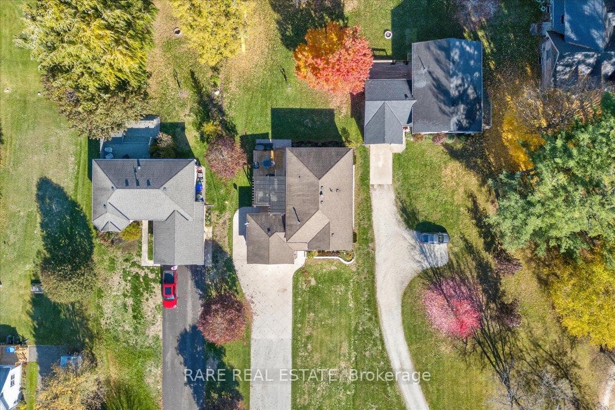 296 Warrington Road photo 39