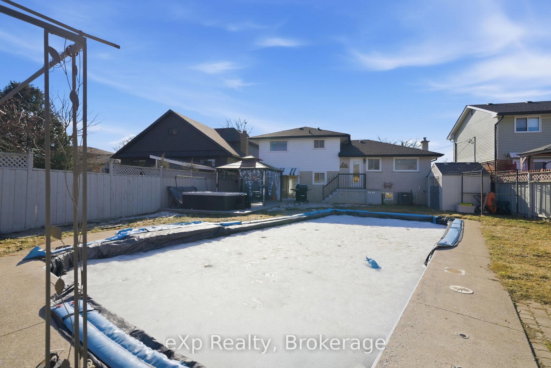 624 Bayfield Court photo 34