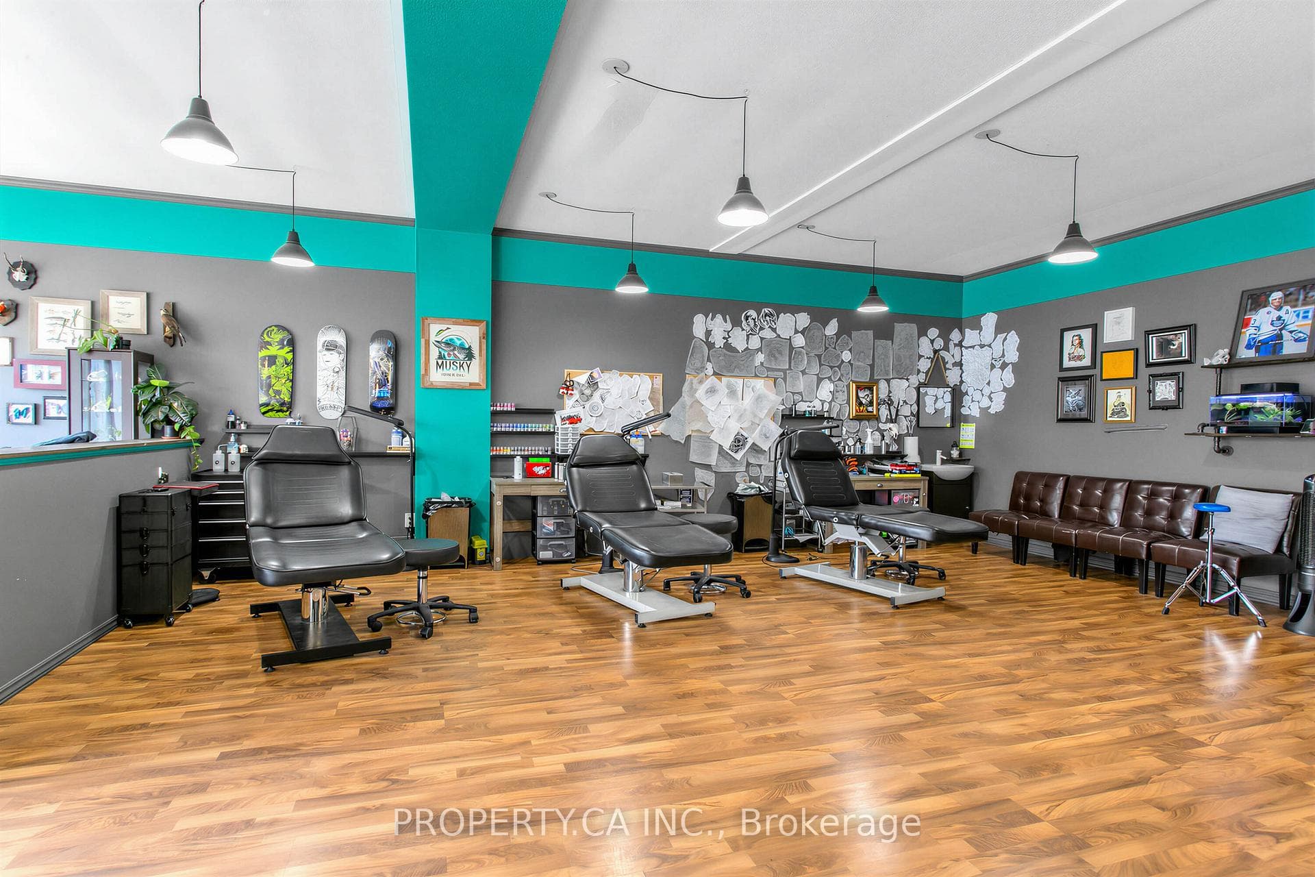420 Royal York Road photo 5