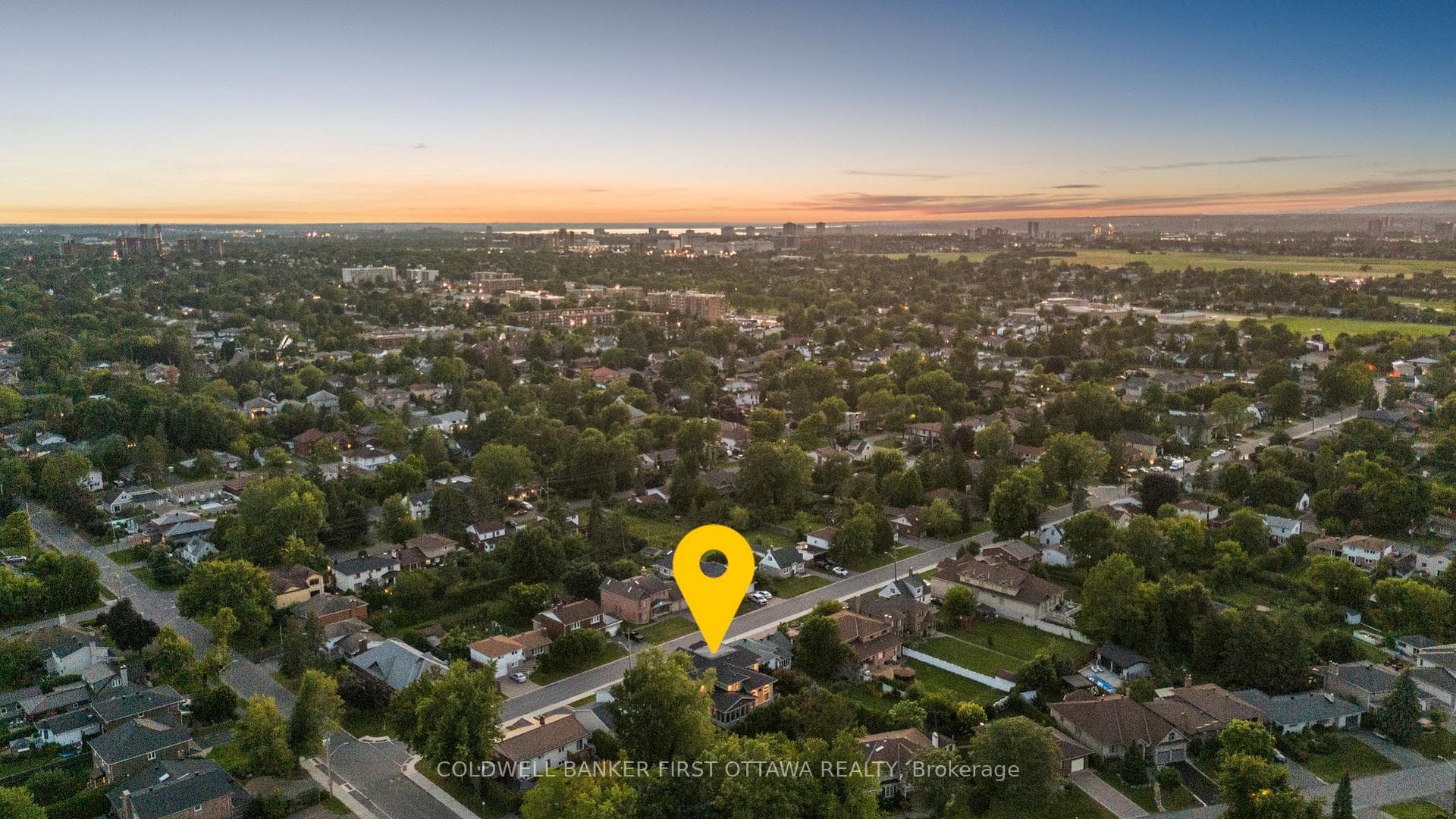 Prime location near Hogs Back Falls, transit, etc