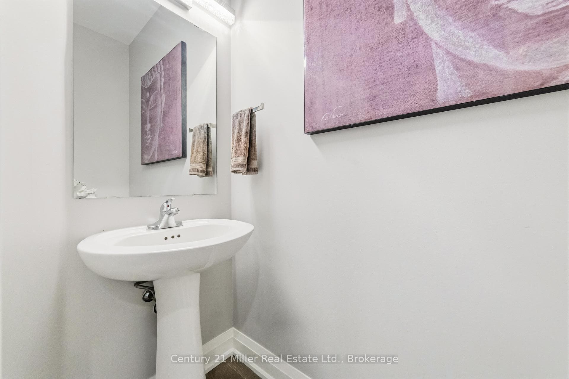 300 Ravineview Way Unit 16 photo 6