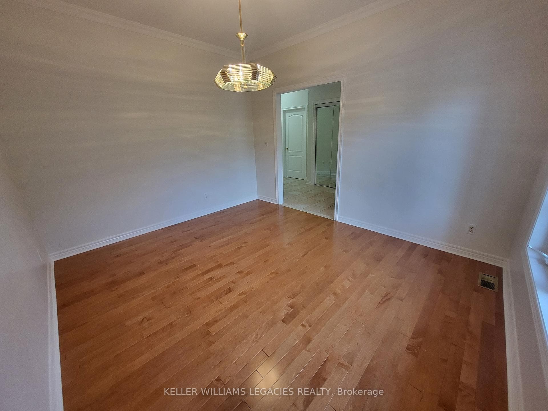 68 Humberwood Gate photo 3