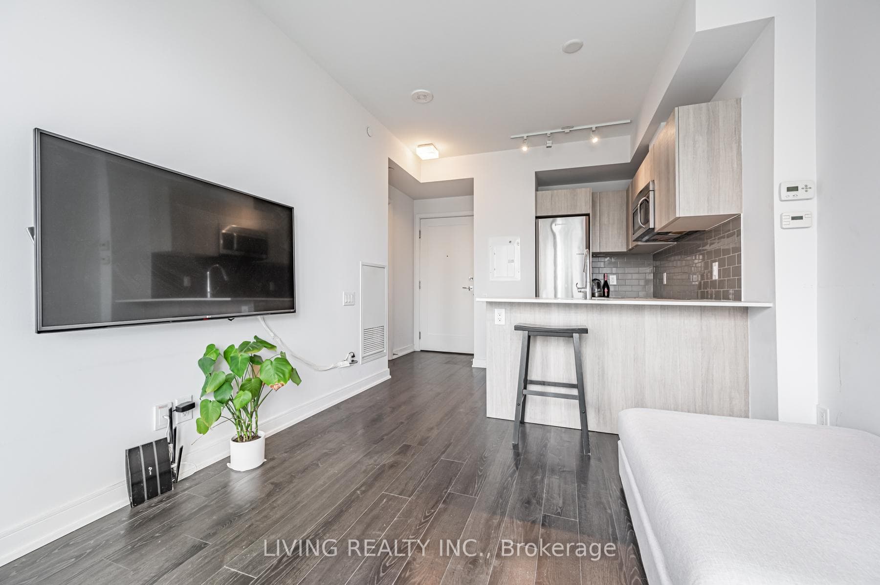 57 St Joseph Street Unit 1121 photo 6