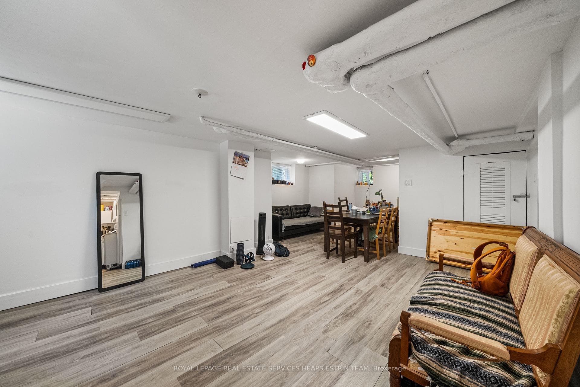 330 St Clair Avenue Unit Lower photo 4