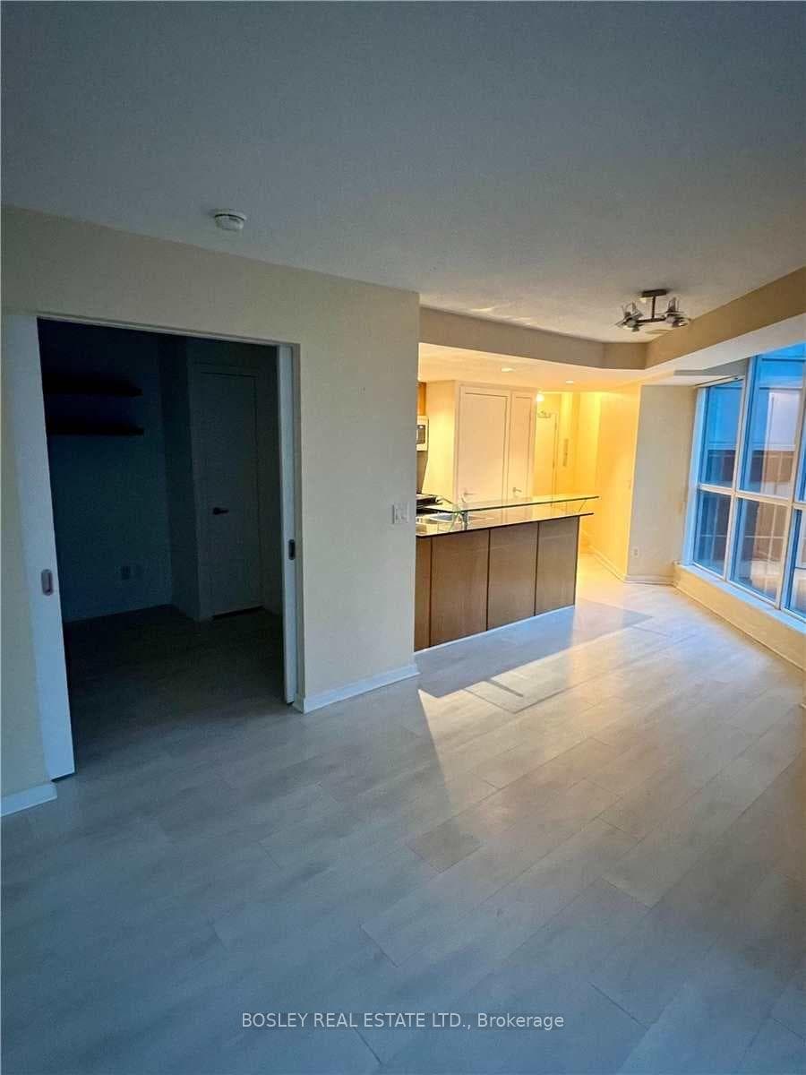 208 Queens Quay Boulevard Unit 1201 photo 7
