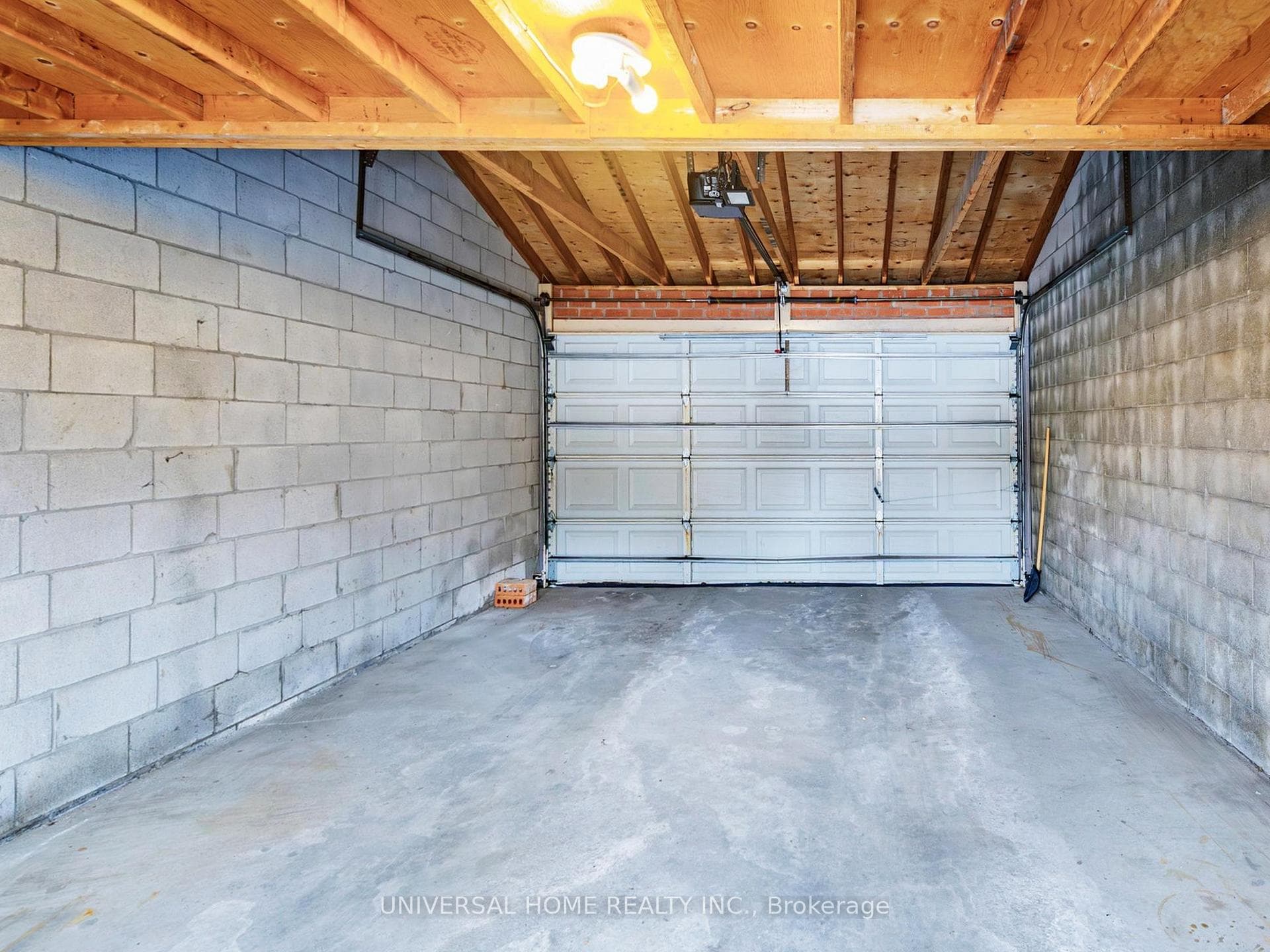 94 Pendrith Street photo 32