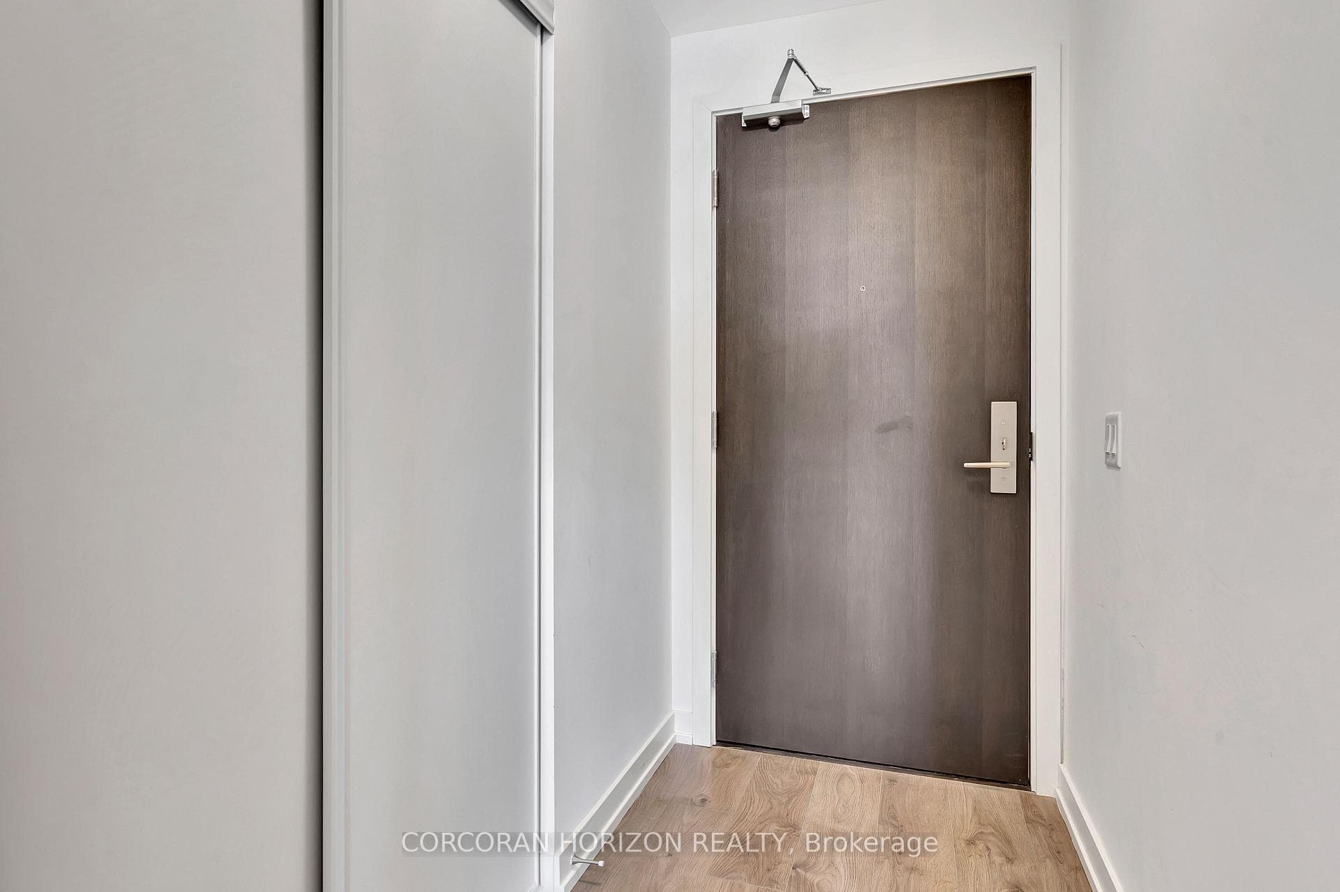 55 Duke Street Unit 1804 photo 6