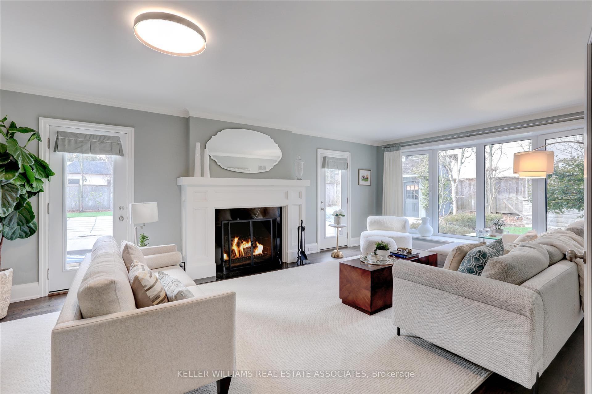 Living Room - Easton Homes Renovation