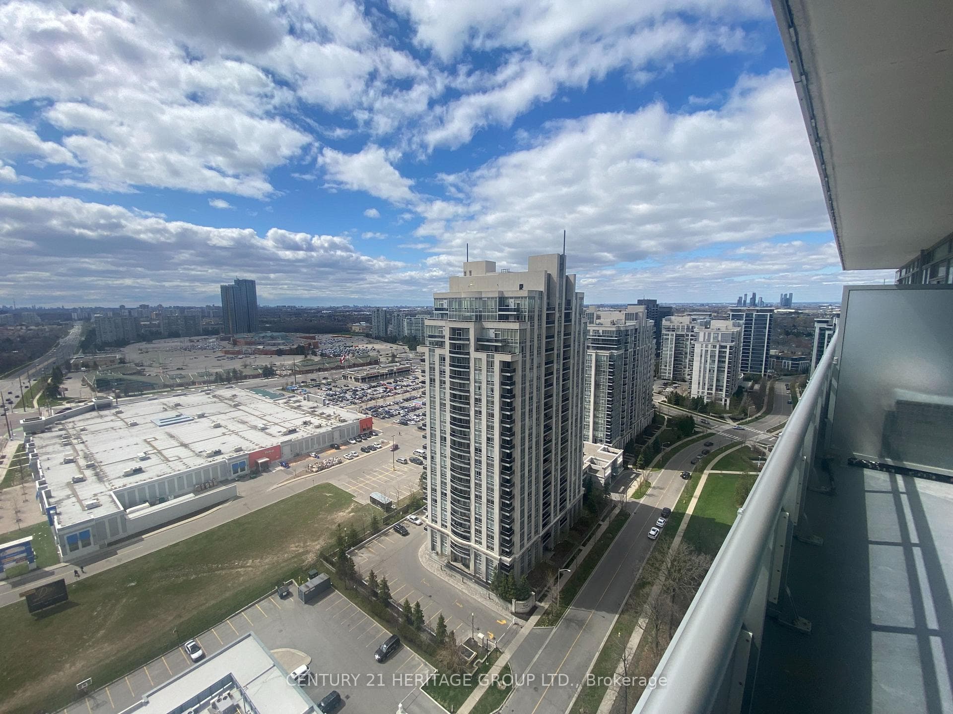 7890 Bathurst Street Unit 2205 photo 15