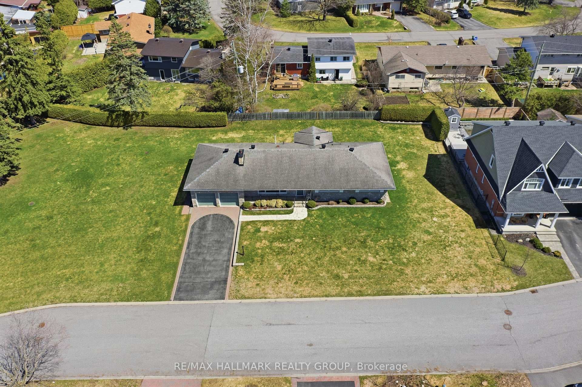68 Corkstown Road photo 33
