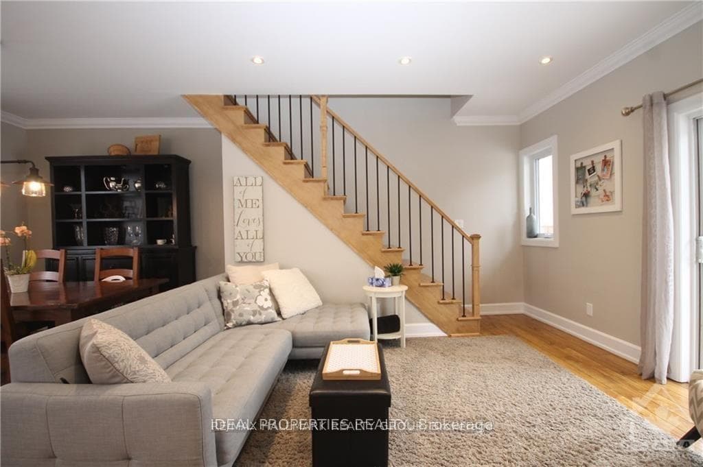 17 ANNA Avenue photo 2