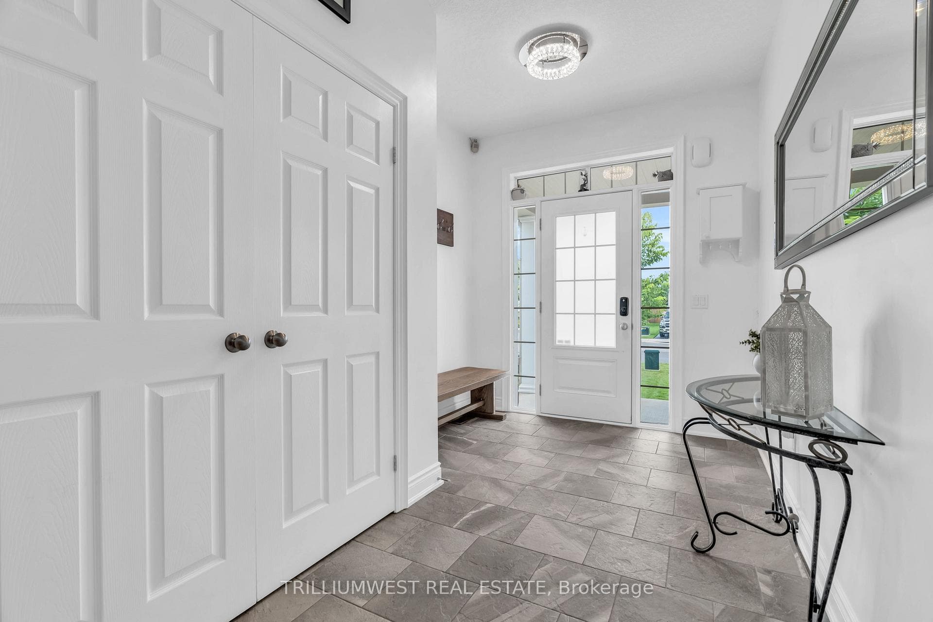 71 Goodall Court photo 4