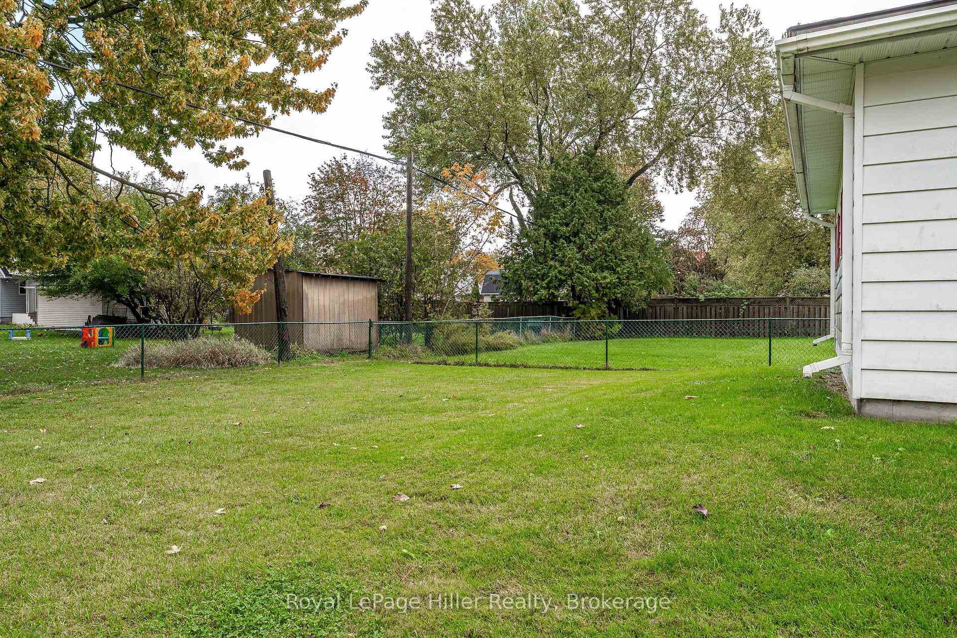 213 Home Street photo 43