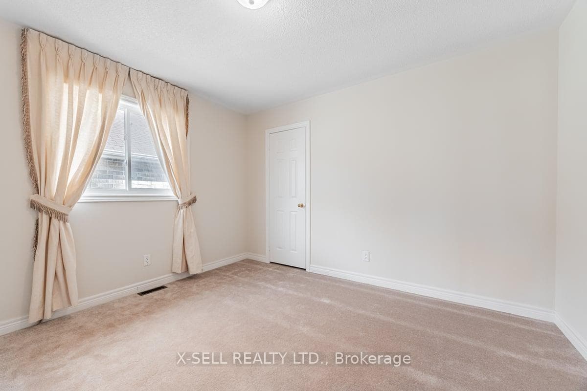 20 Tufton Crescent photo 21