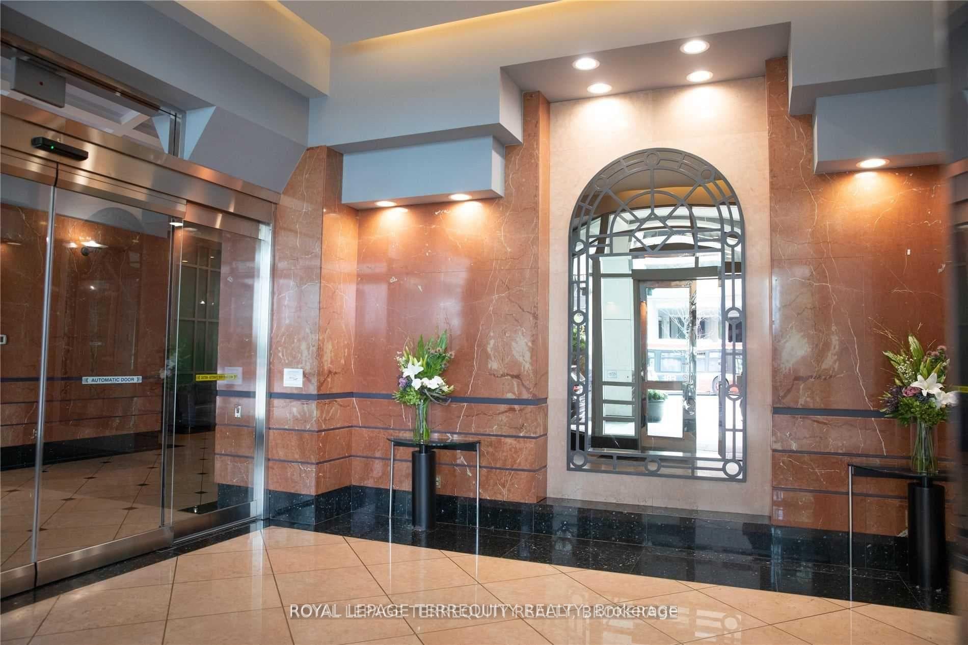 10 Queens Quay Unit 1202 photo 3