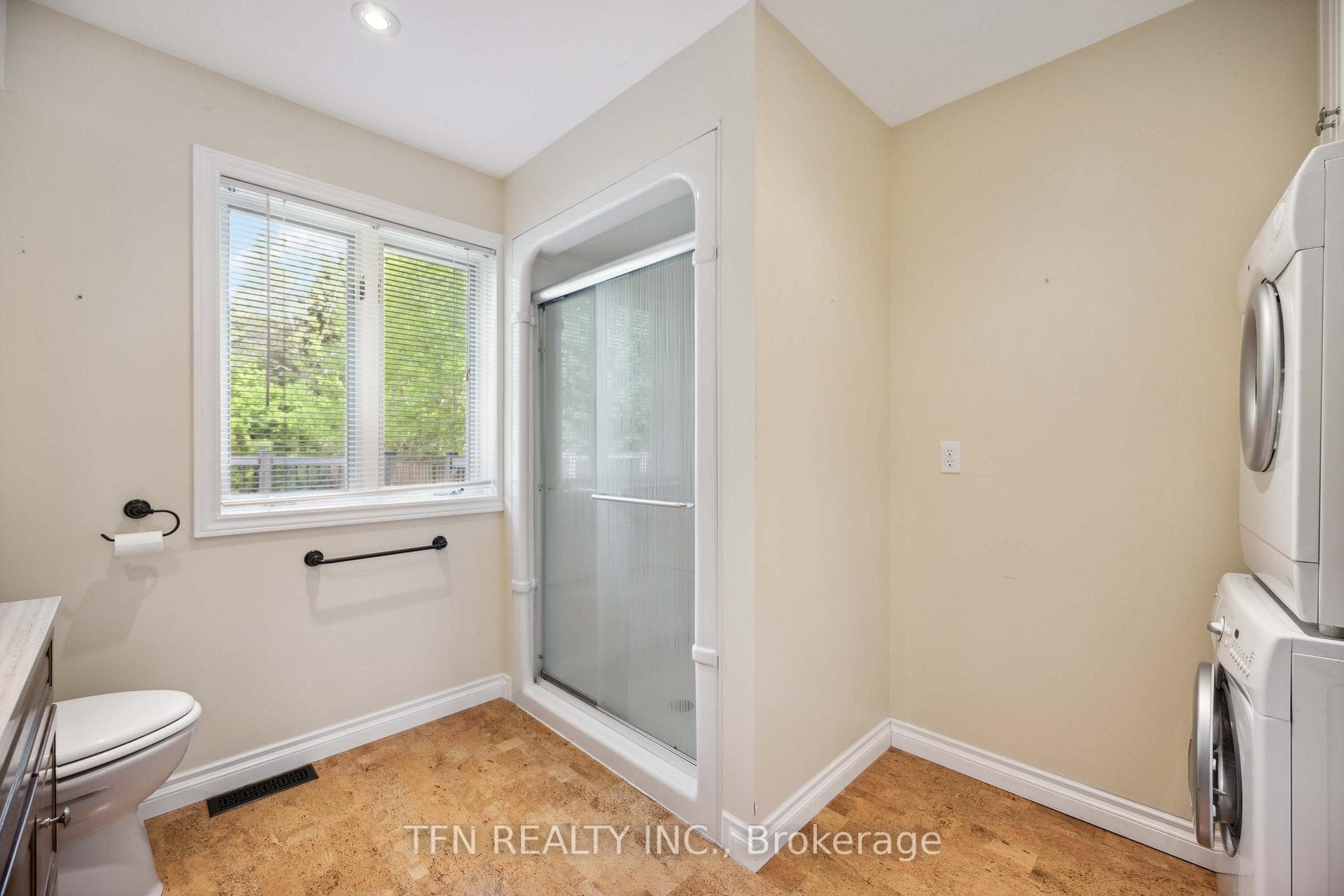30 Honeybourne Crescent photo 5