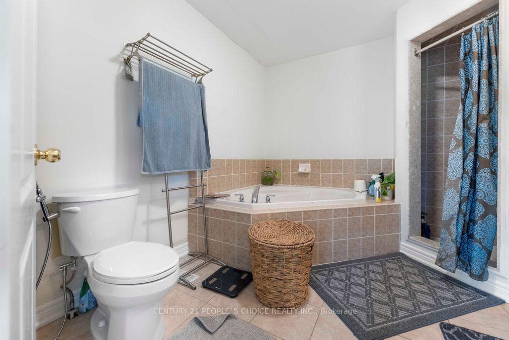 230 Paisley Boulevard Unit 40 photo 38