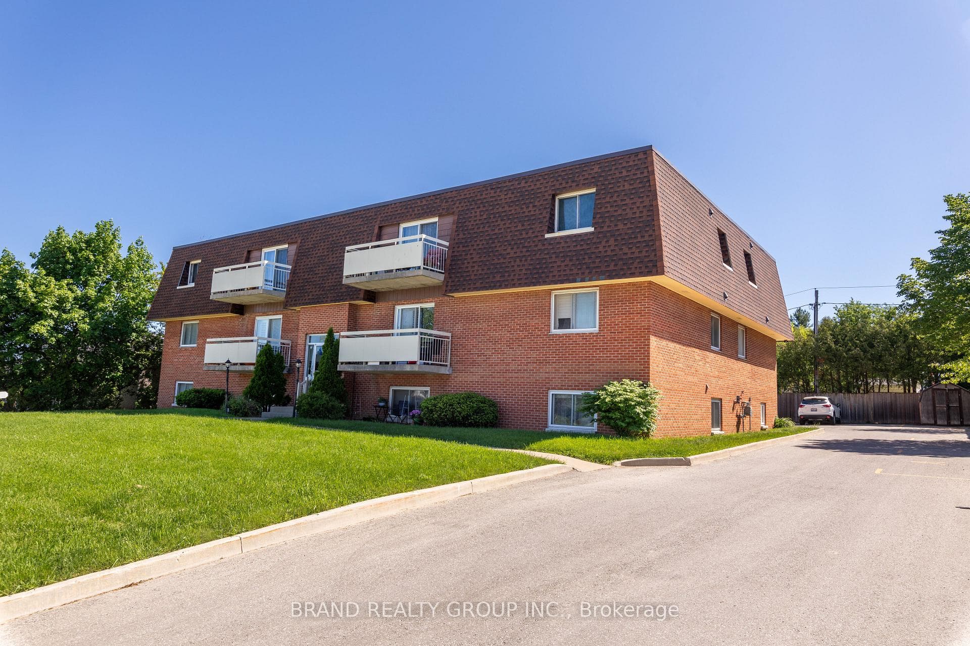 925 10th Avenue Unit 304 photo 2