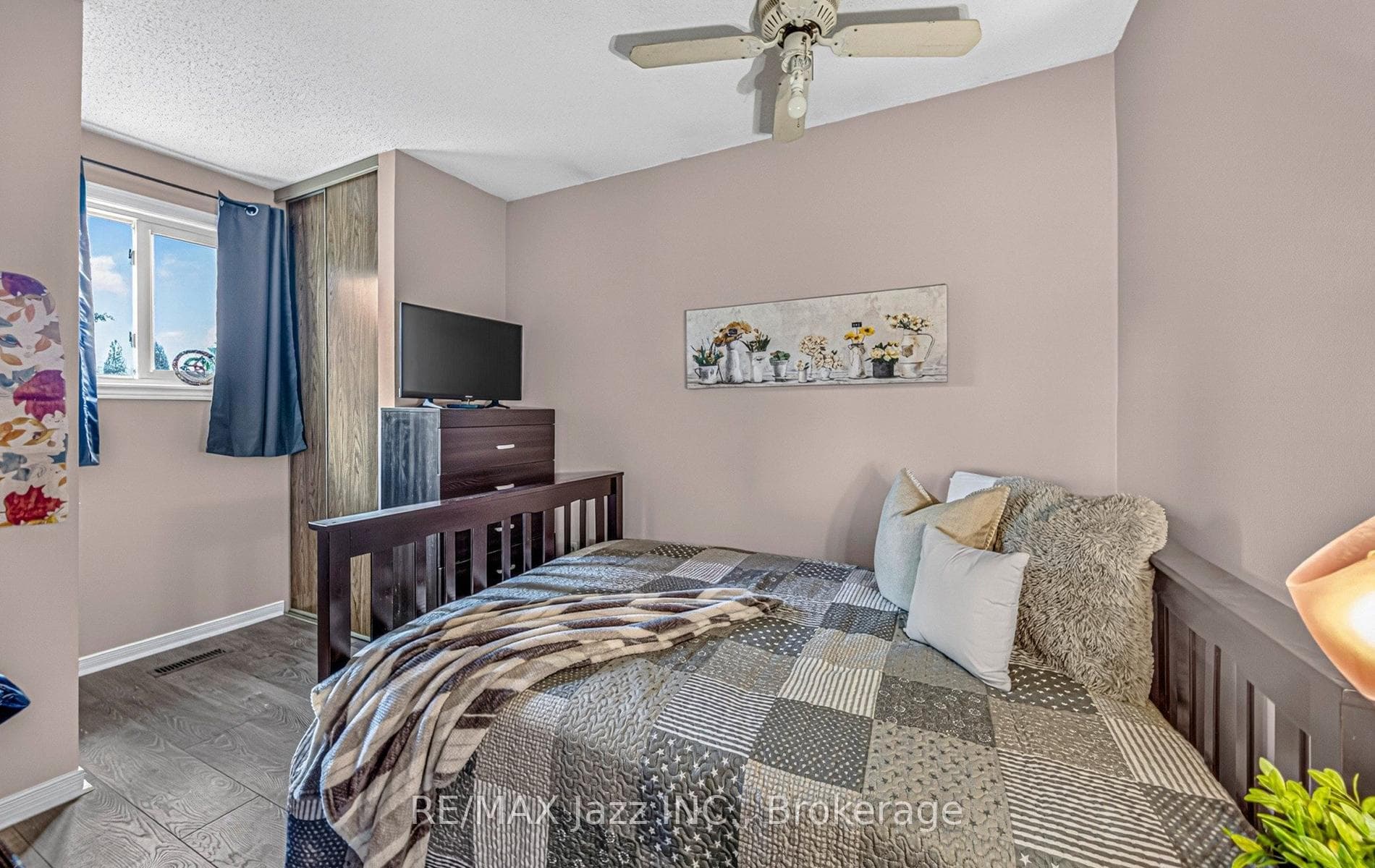 1387 Ritson Road photo 12