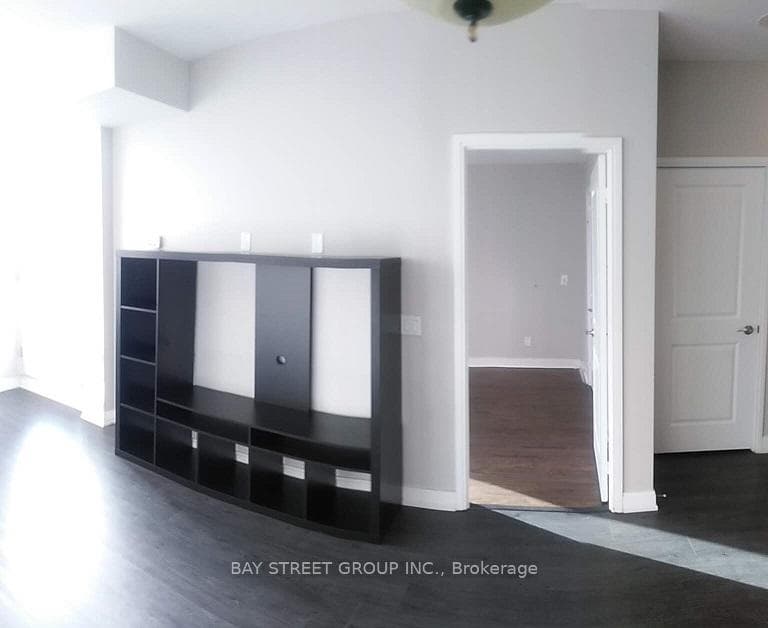 88 Broadway Avenue Unit 602 photo 3