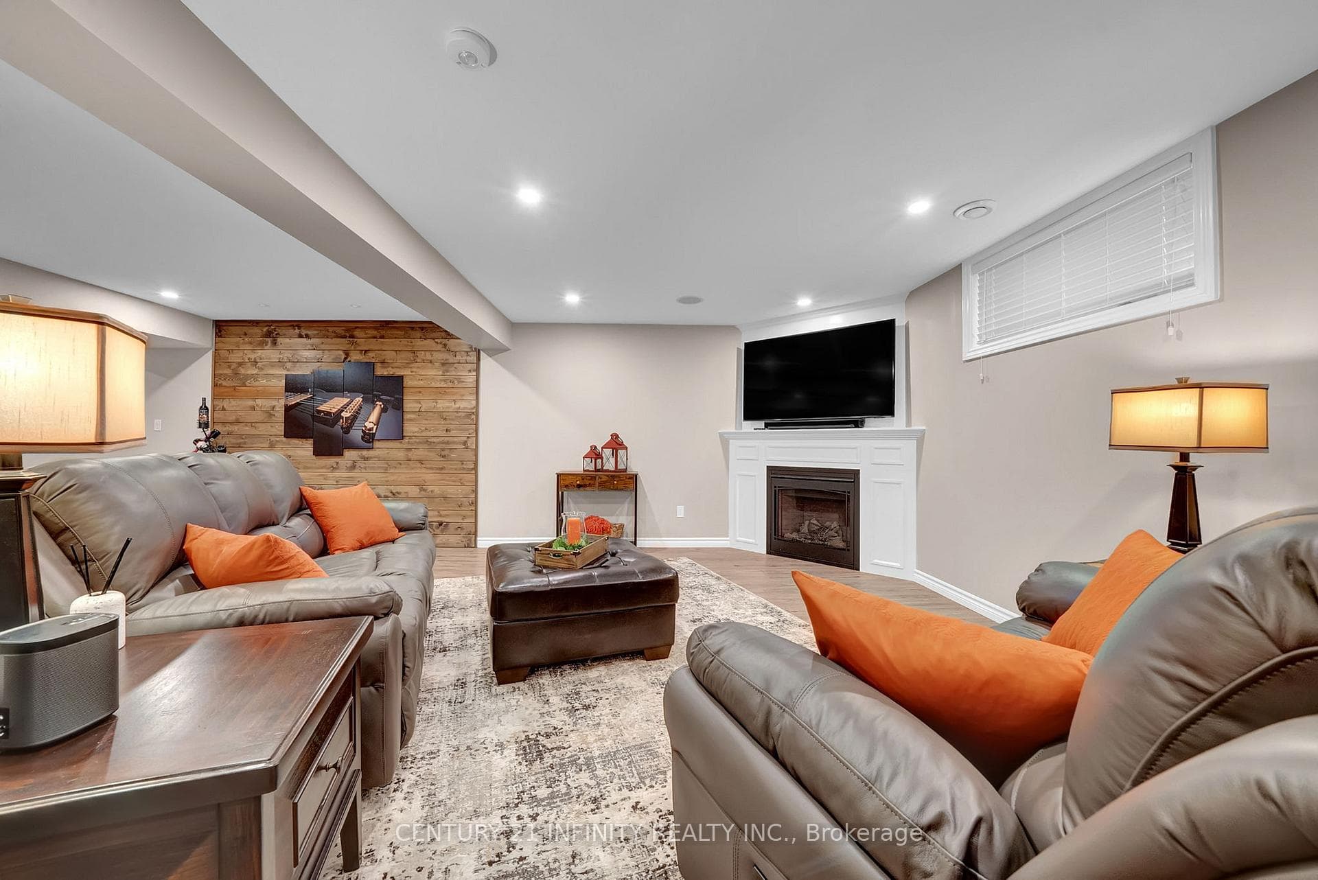 16 LORI Boulevard photo 22