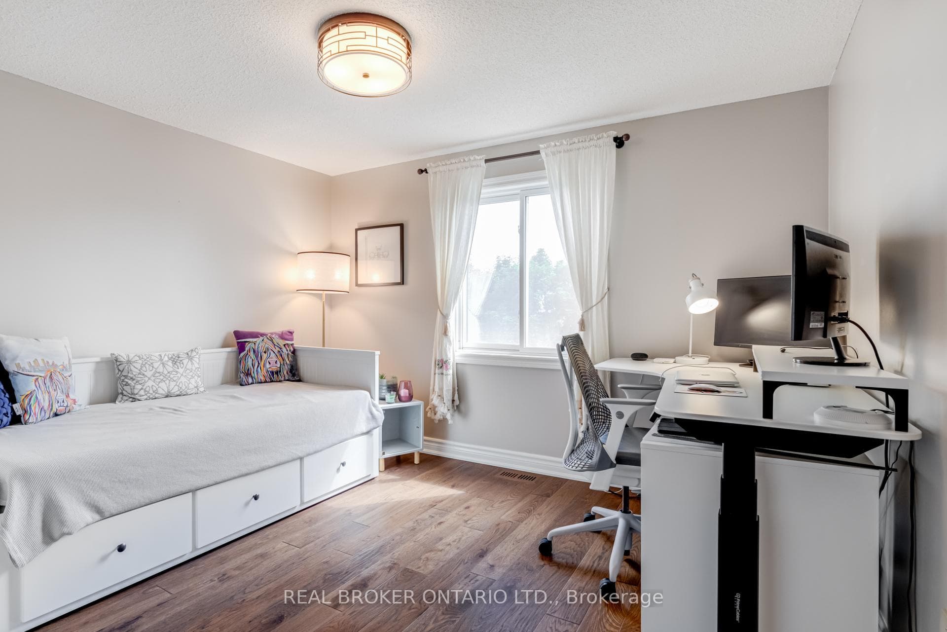 2054 Pelee Boulevard photo 23