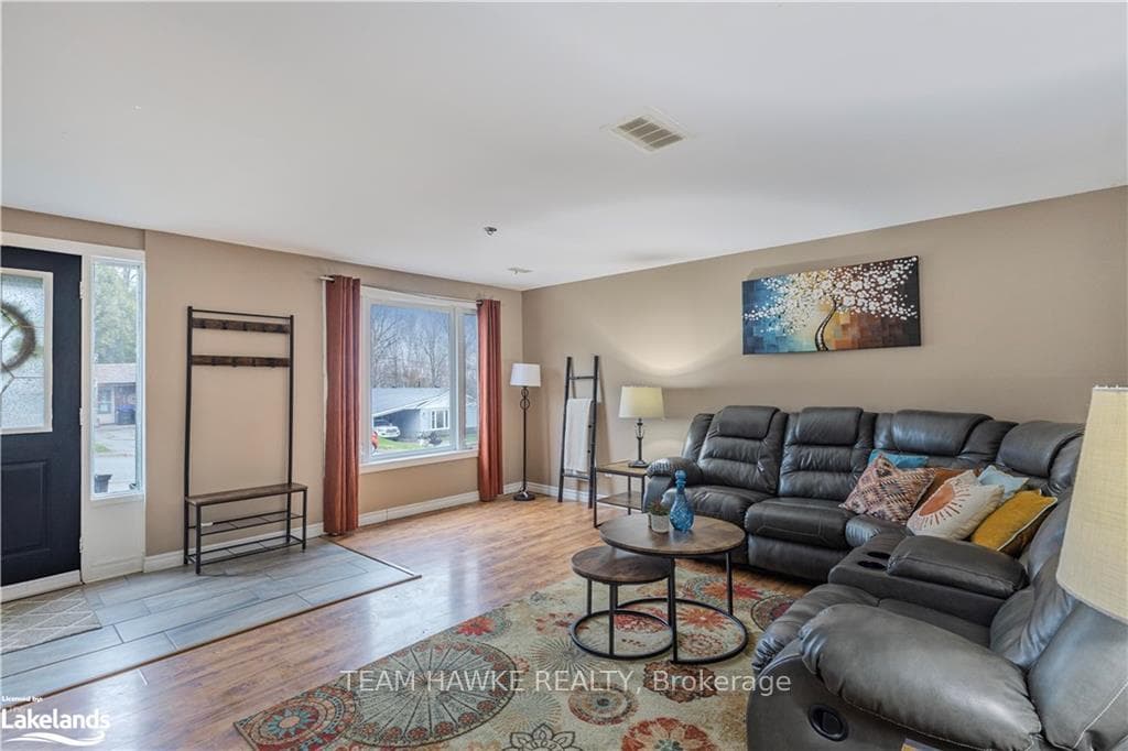 755 Birchwood Drive photo 7