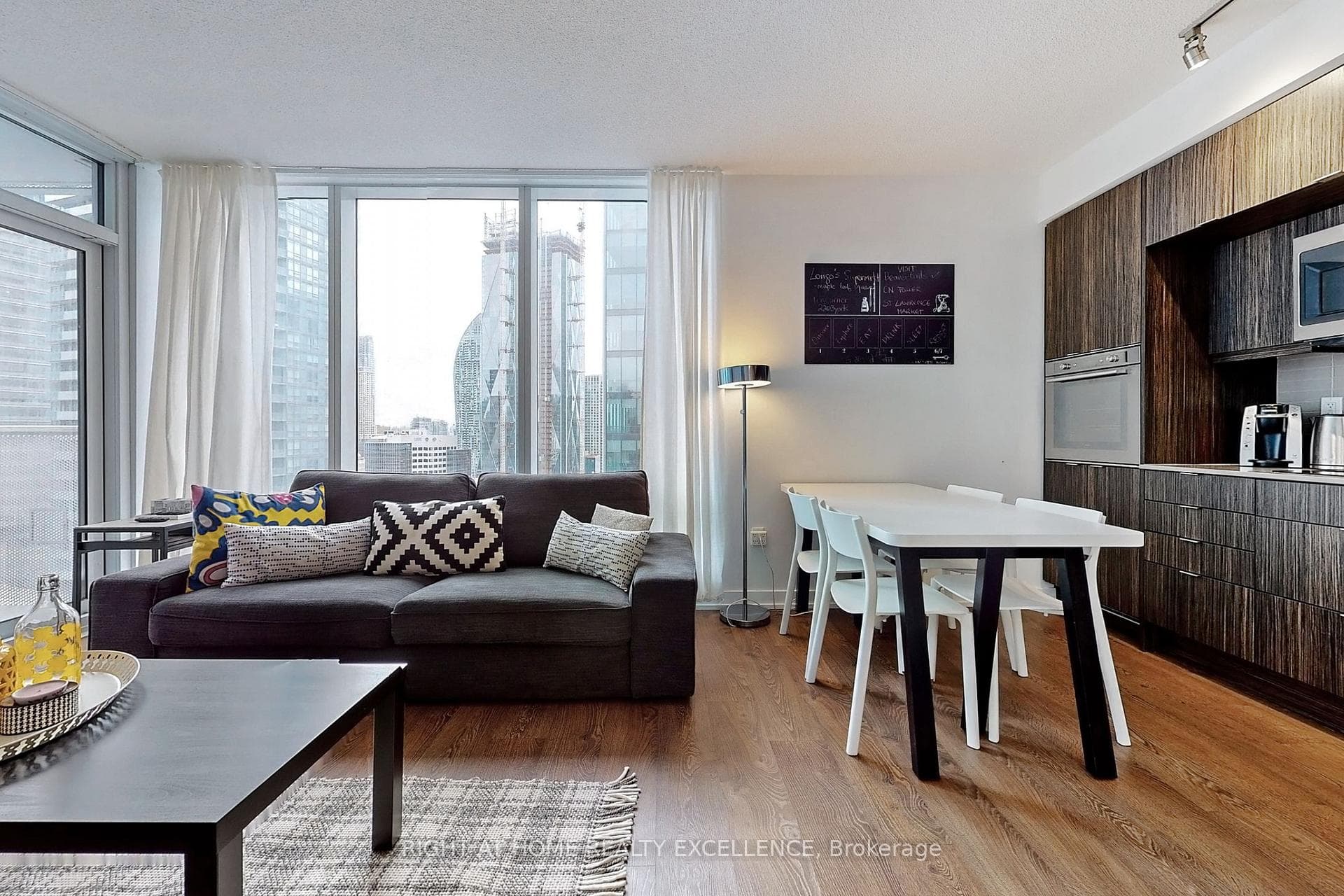 10 York Street Unit 2203 photo 15