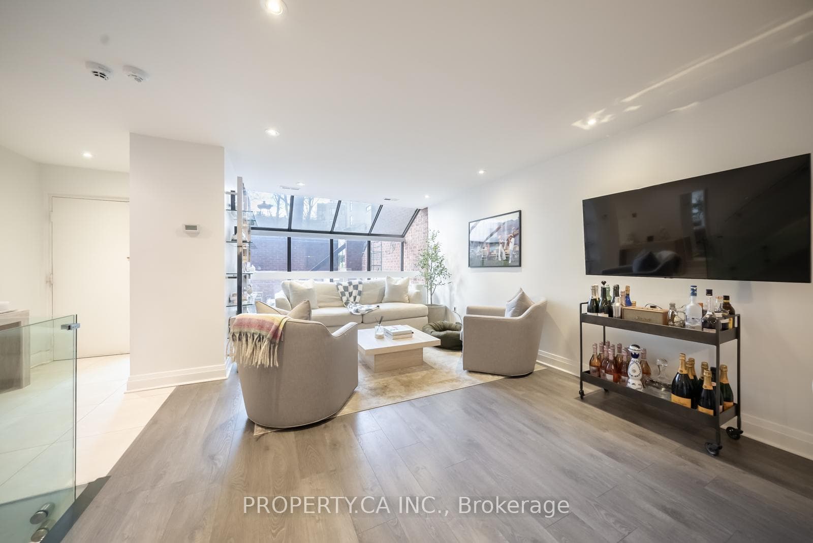 142 Pears Avenue Unit A5 photo 2